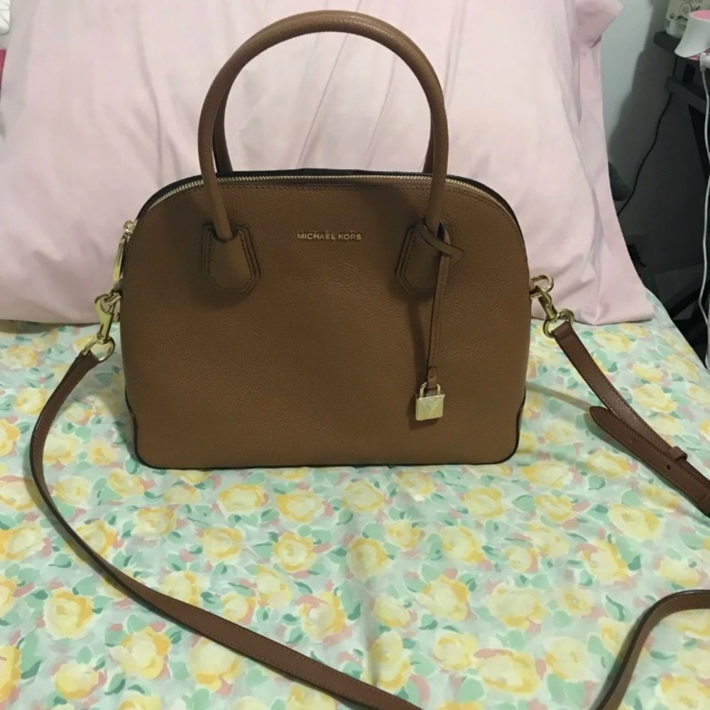 Michael Kors Satchel purse